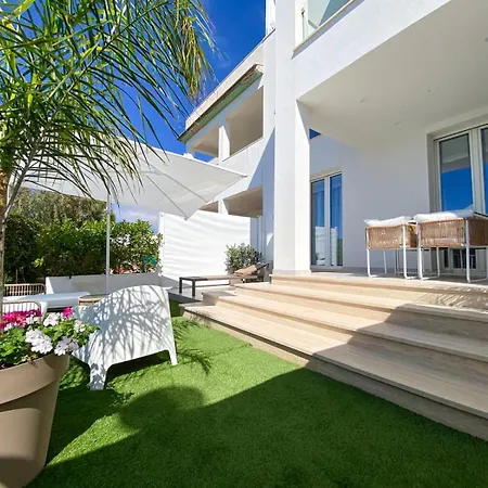 Bellavista Apartment *